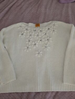 Ruby Rd. Cream Floral Appliqué Crewneck Sweater